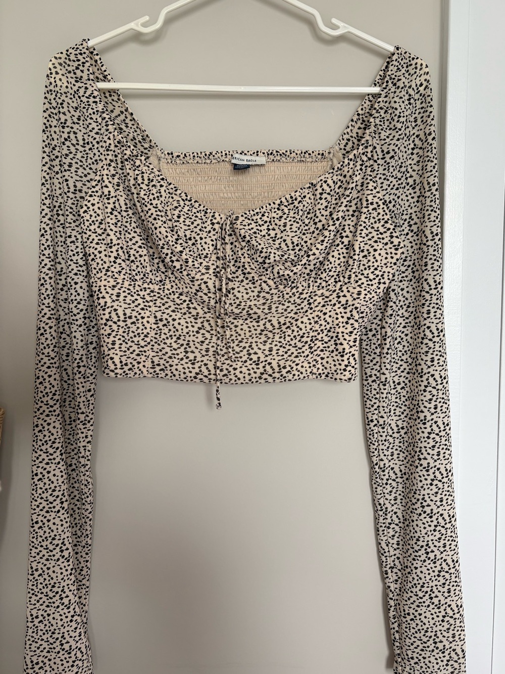 American Eagle - Beige Speckle Drawstring Long-Sleeve Crop Top